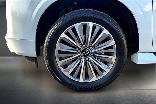 new 2025 INFINITI QX80 car, priced at $89,000