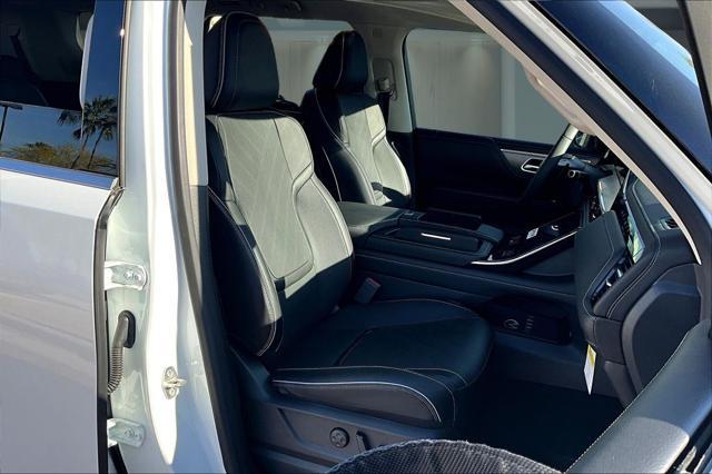 new 2025 INFINITI QX80 car, priced at $89,000