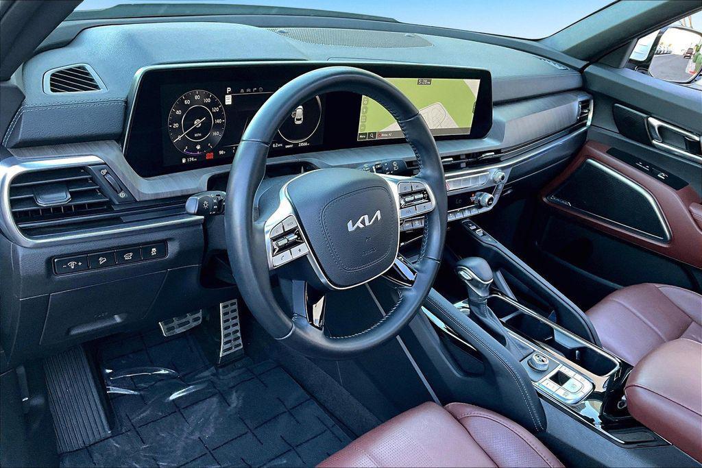 used 2024 Kia Telluride car, priced at $38,000