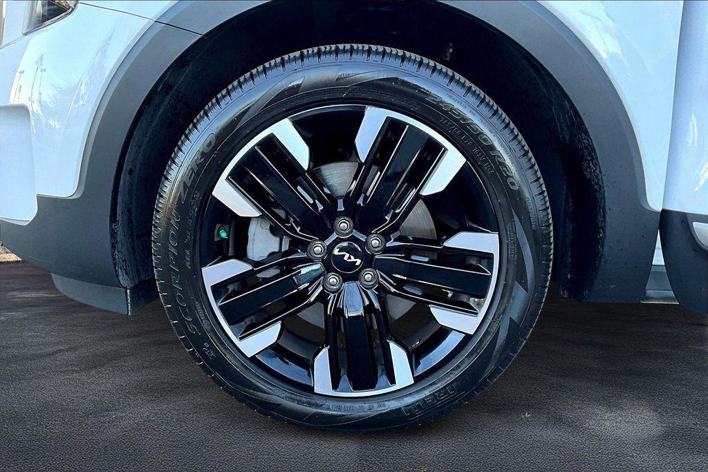 used 2024 Kia Telluride car, priced at $38,000