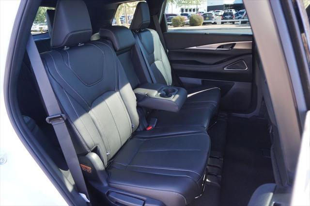 new 2025 INFINITI QX60 car, priced at $61,720