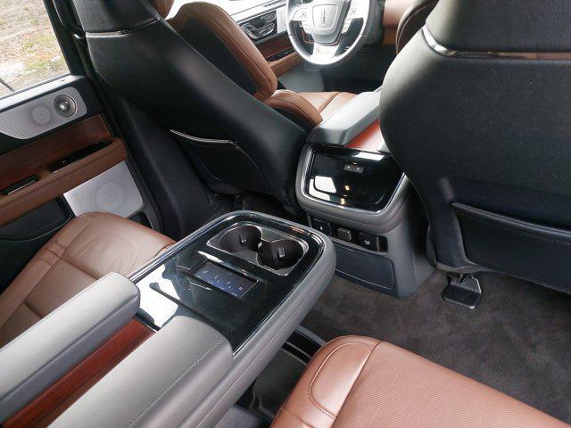 new 2024 Lincoln Navigator car, priced at $106,275