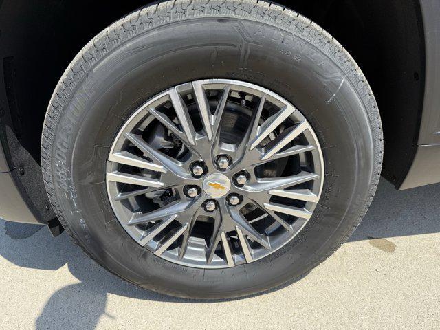 new 2025 Chevrolet Traverse car, priced at $42,690