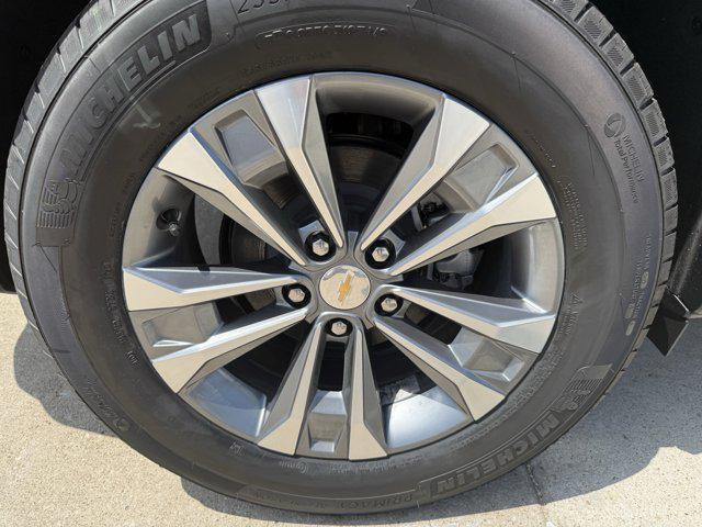 new 2026 Chevrolet Equinox car, priced at $31,995