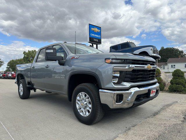 new 2025 Chevrolet Silverado 3500 car, priced at $69,675