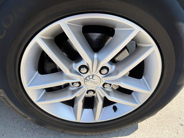 used 2018 Jeep Grand Cherokee car, priced at $16,948
