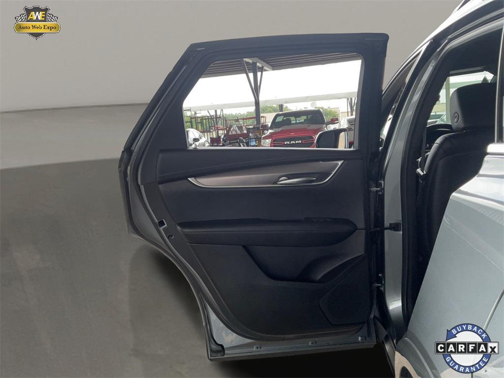 used 2021 Cadillac XT5 car, priced at $24,500
