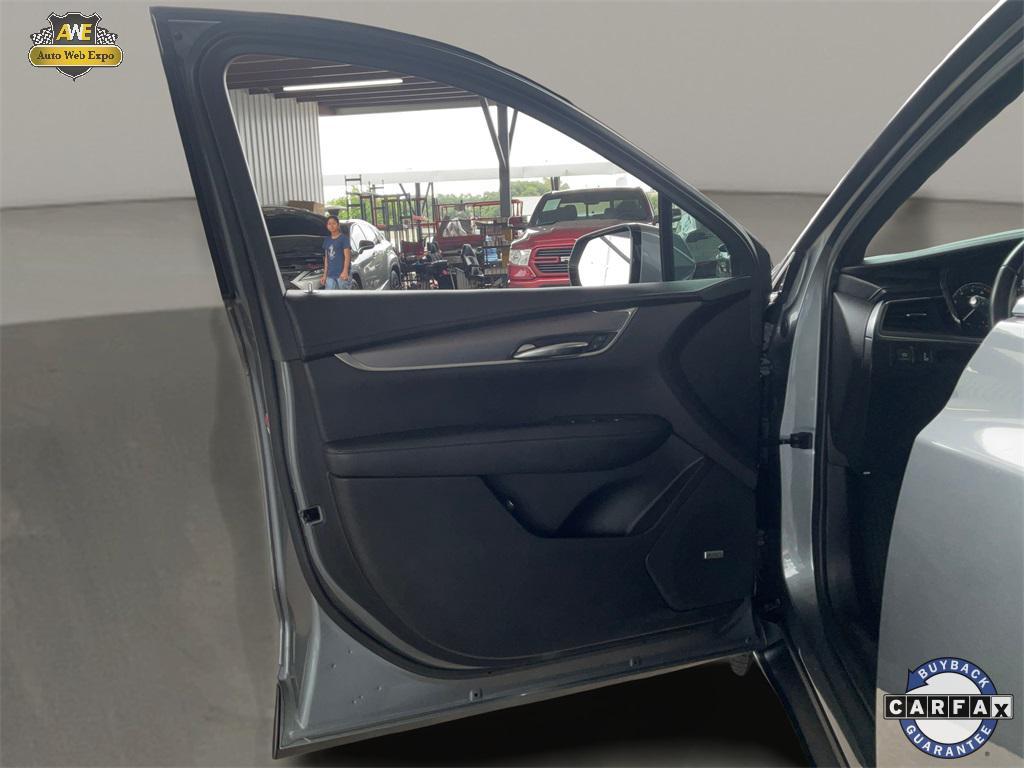 used 2021 Cadillac XT5 car, priced at $24,500