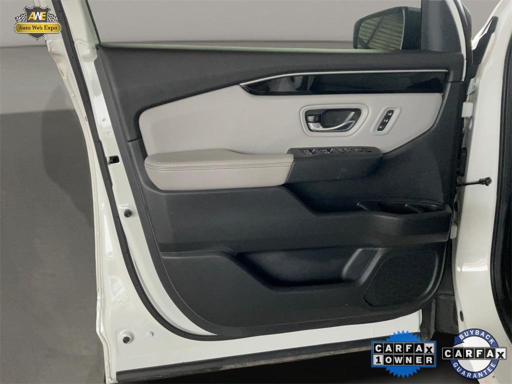 used 2024 Honda Pilot car, priced at $38,989