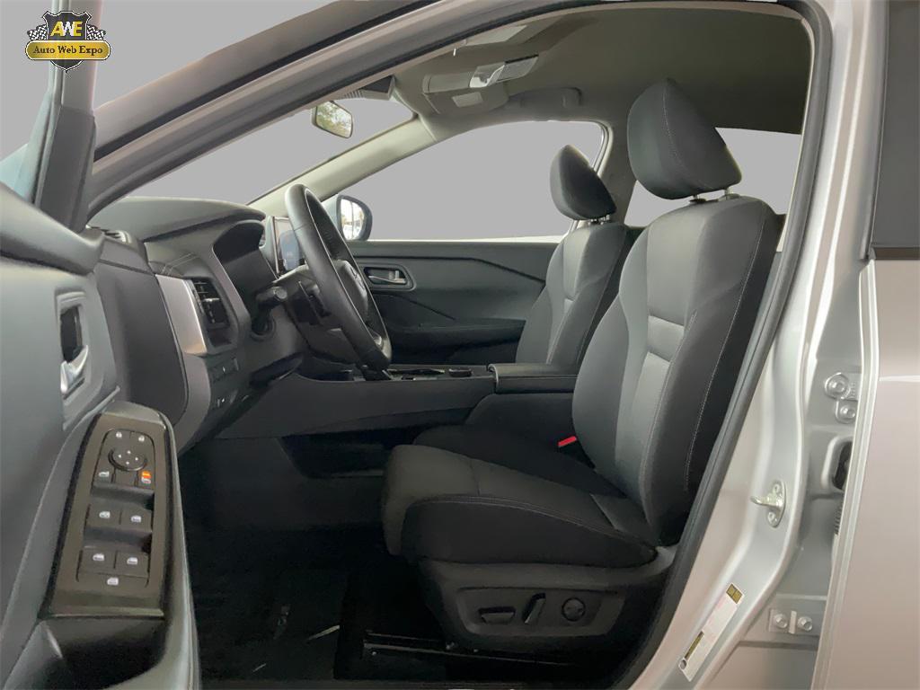 used 2025 Nissan Rogue car, priced at $22,900