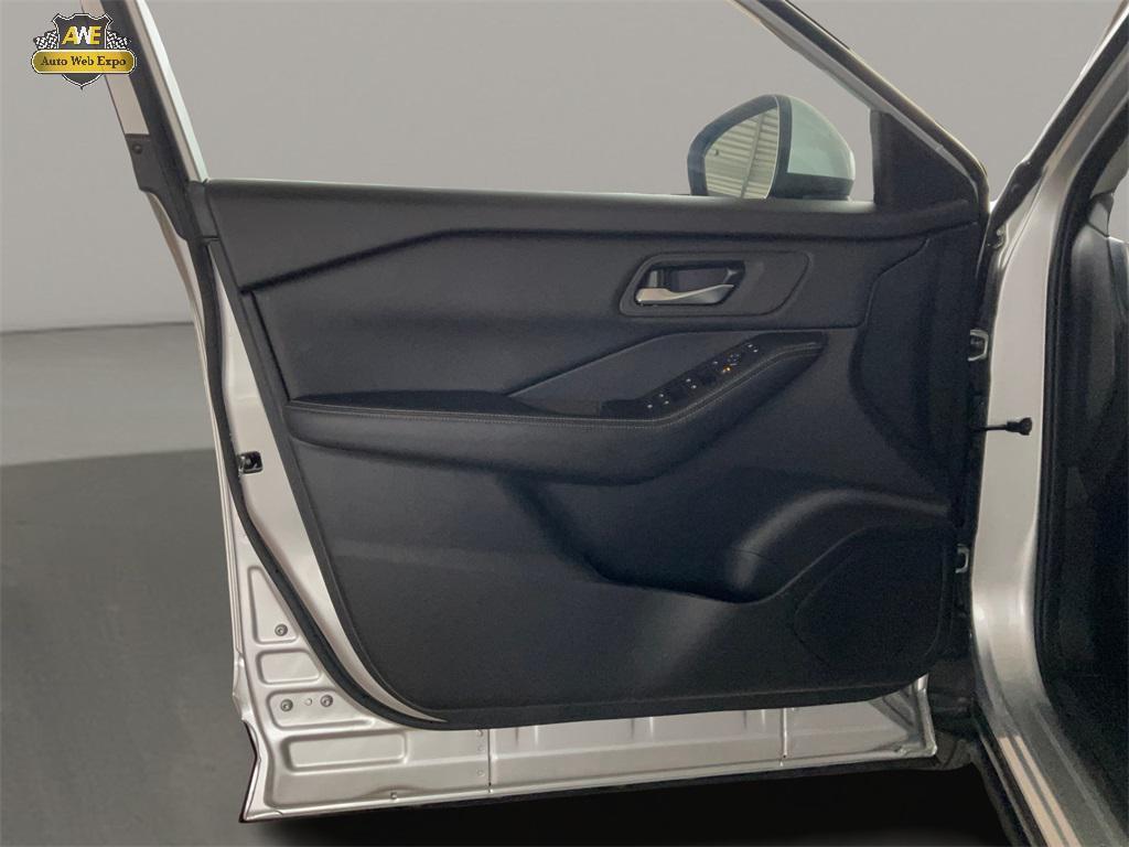 used 2025 Nissan Rogue car, priced at $22,900