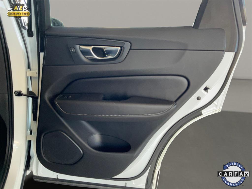 used 2020 Volvo XC60 car, priced at $31,406