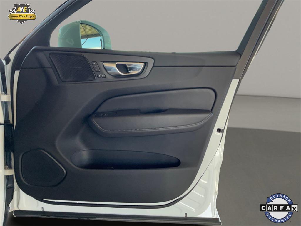used 2020 Volvo XC60 car, priced at $31,406