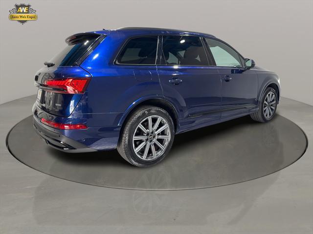 used 2022 Audi Q7 car, priced at $37,490