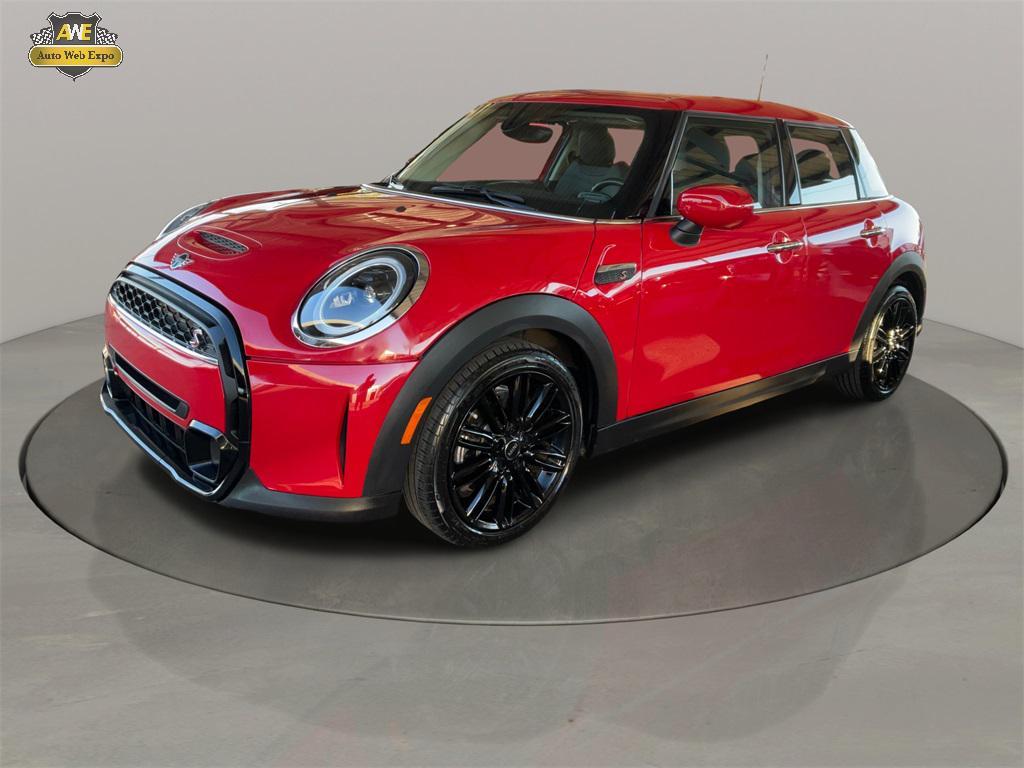 used 2024 MINI Hardtop car, priced at $25,964