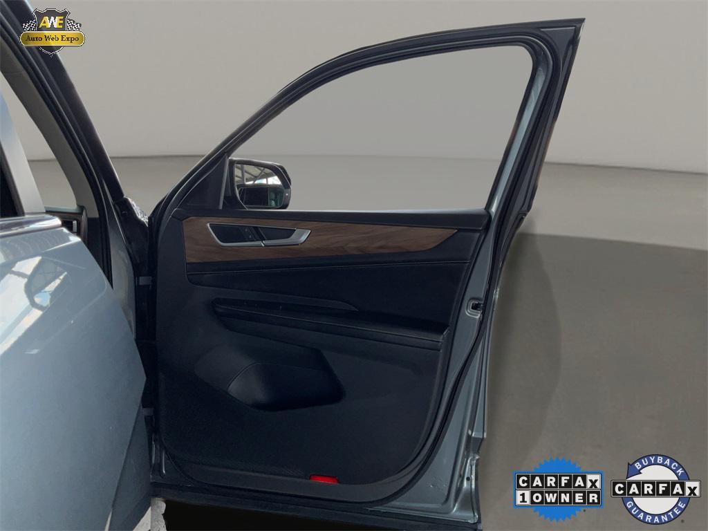 used 2024 Volkswagen Atlas car, priced at $29,899