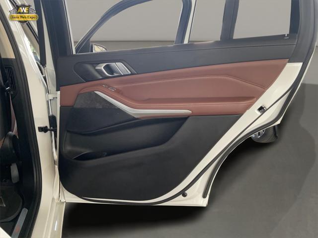 used 2022 BMW X7 car, priced at $43,999