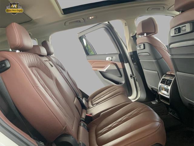 used 2022 BMW X7 car, priced at $43,999