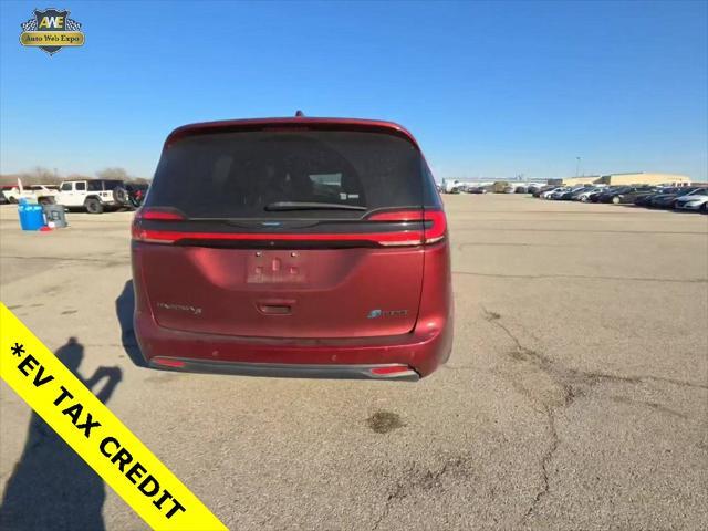 used 2021 Chrysler Pacifica Hybrid car, priced at $19,995