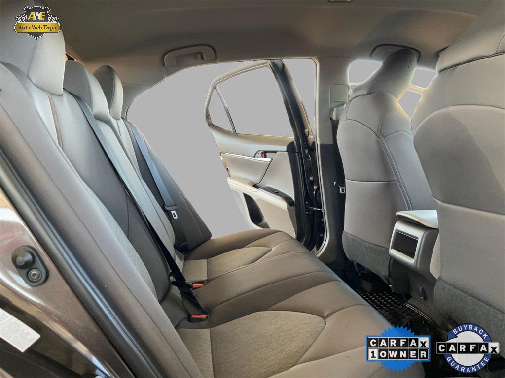 used 2018 Toyota Camry Hybrid car, priced at $19,999