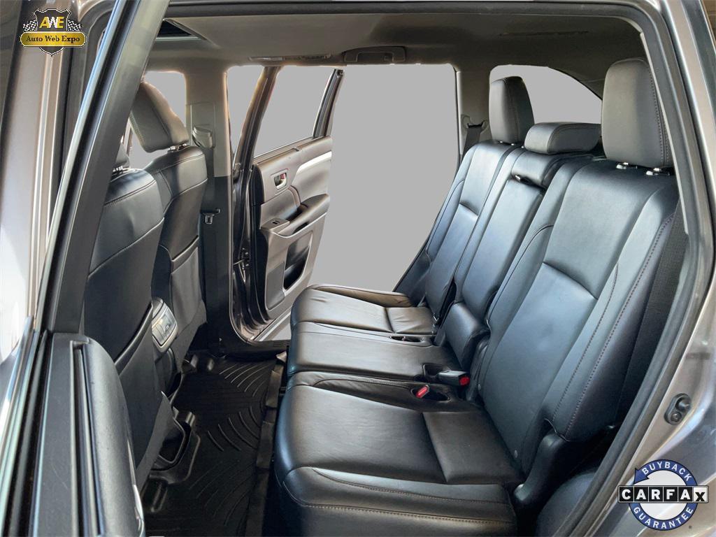 used 2015 Toyota Highlander car, priced at $15,988