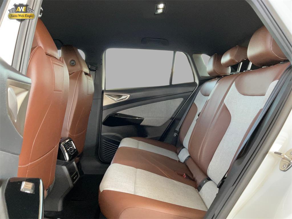 used 2023 Volkswagen ID.4 car, priced at $19,999
