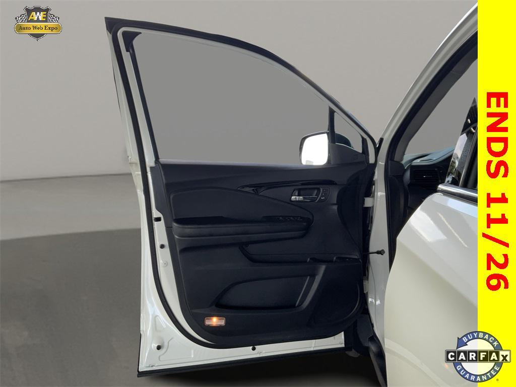 used 2019 Honda Pilot car, priced at $27,999