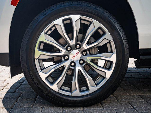 used 2021 GMC Yukon car, priced at $39,998