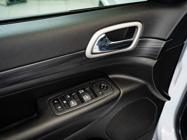 used 2020 Jeep Grand Cherokee car, priced at $24,598