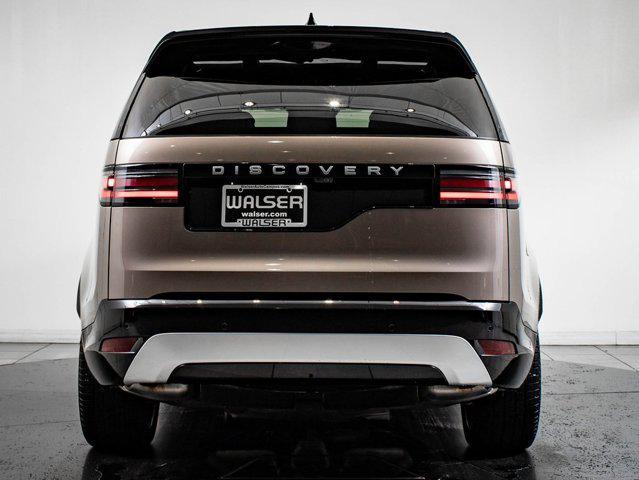 used 2024 Land Rover Discovery car, priced at $69,998