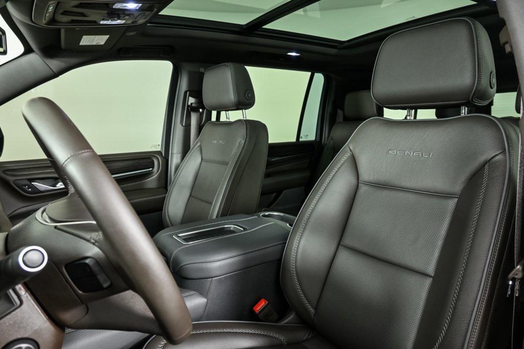 used 2021 GMC Yukon XL car, priced at $58,369