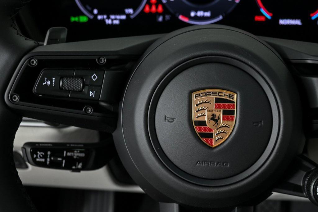 new 2025 Porsche Cayenne car, priced at $115,695