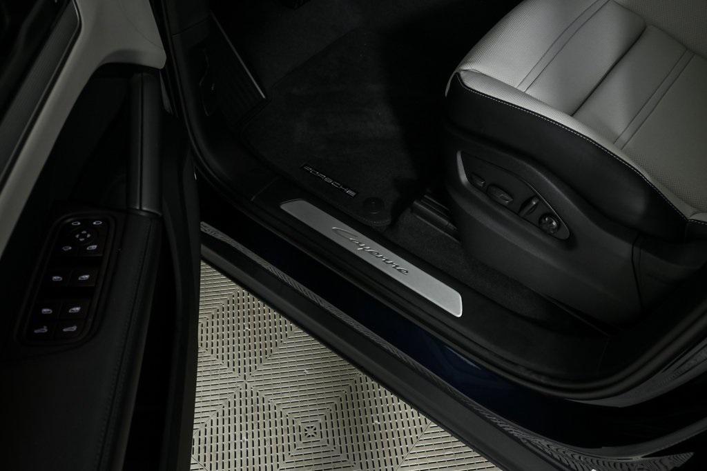 new 2025 Porsche Cayenne car, priced at $115,695