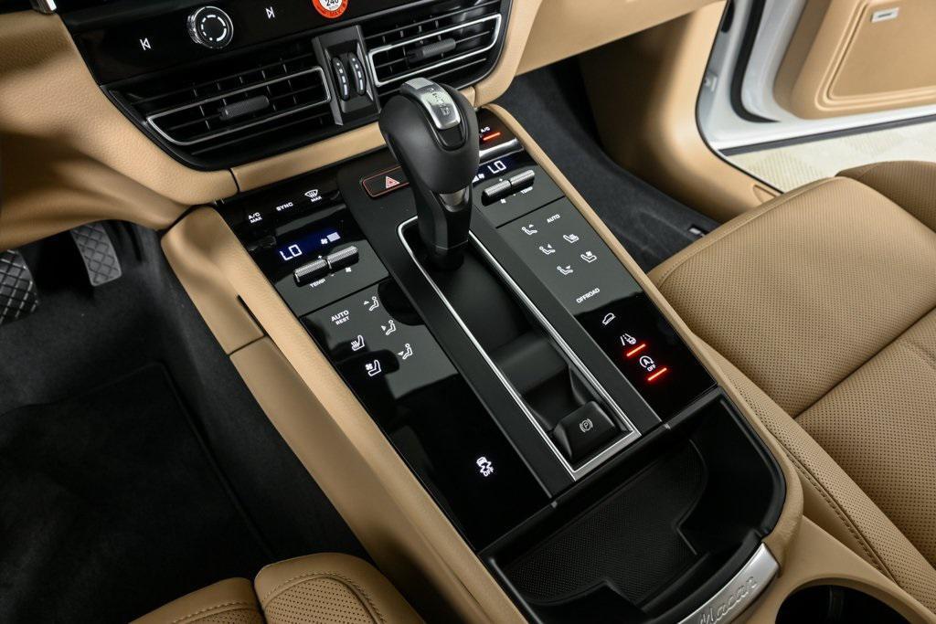 new 2025 Porsche Macan car, priced at $80,015