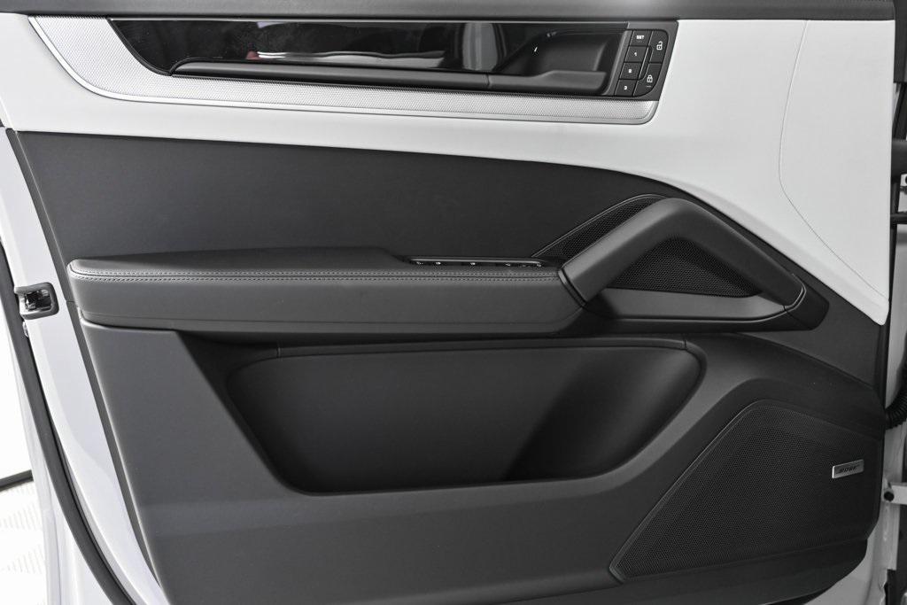 new 2026 Porsche Cayenne car, priced at $139,050