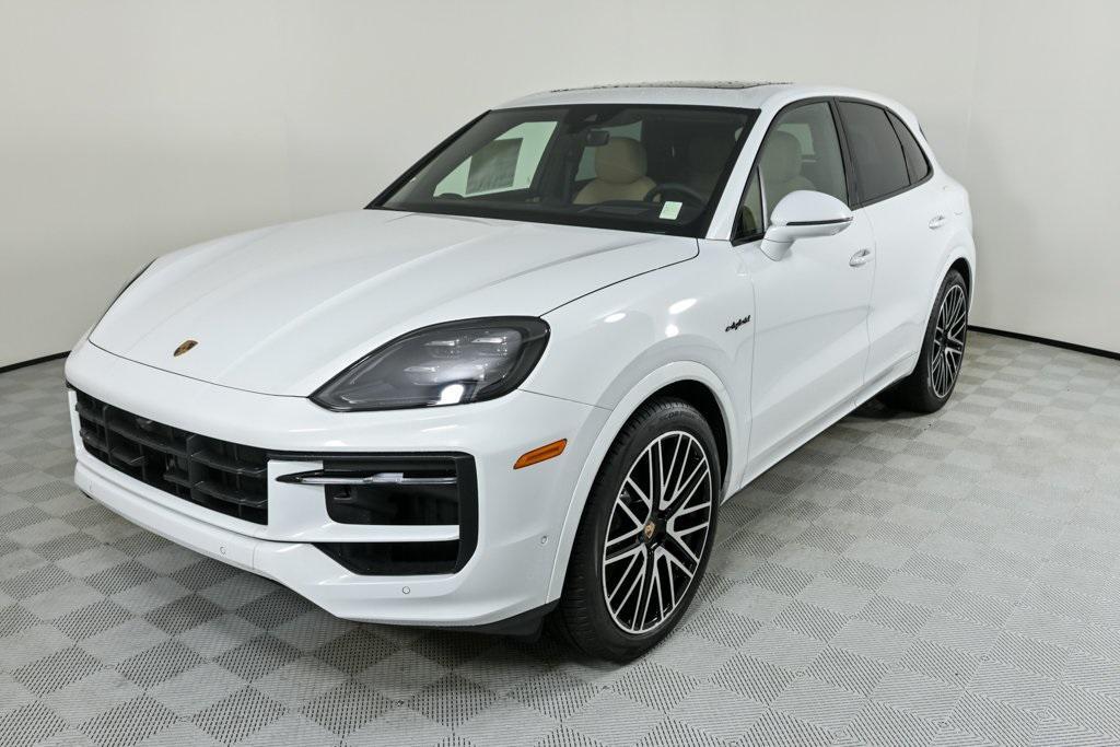 new 2025 Porsche Cayenne car, priced at $141,085