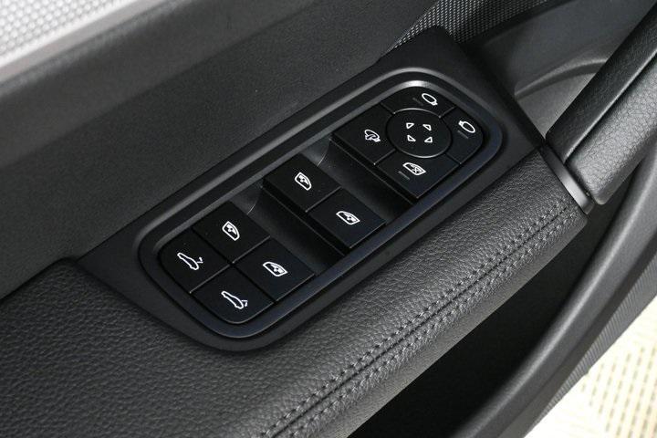 used 2025 Porsche Cayenne car, priced at $92,658
