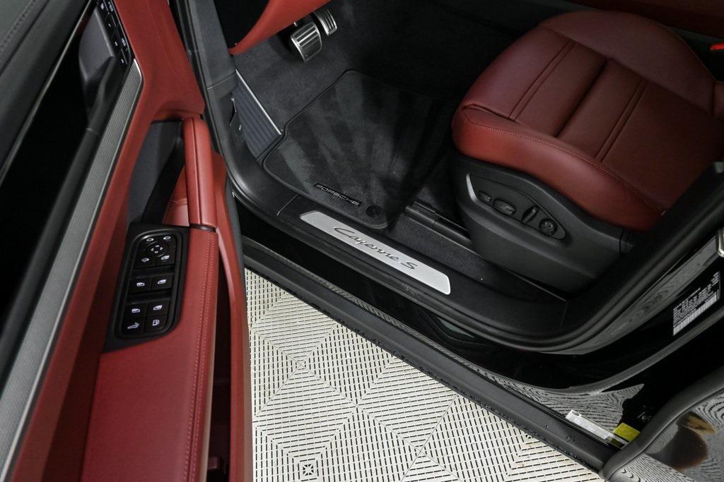 new 2025 Porsche Cayenne car, priced at $139,705
