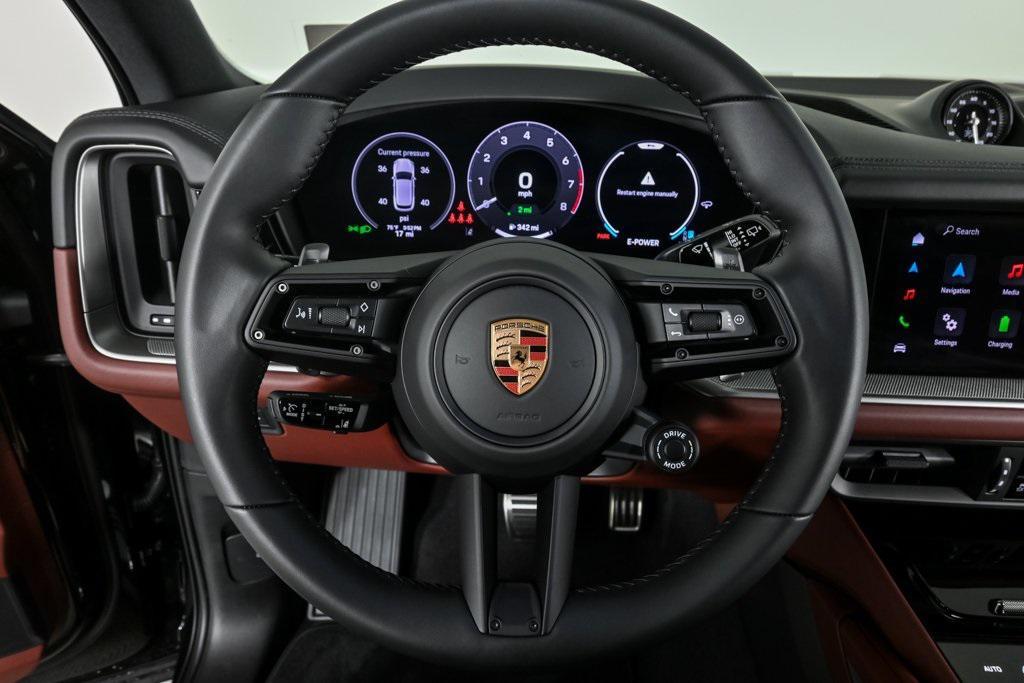 new 2025 Porsche Cayenne car, priced at $139,705