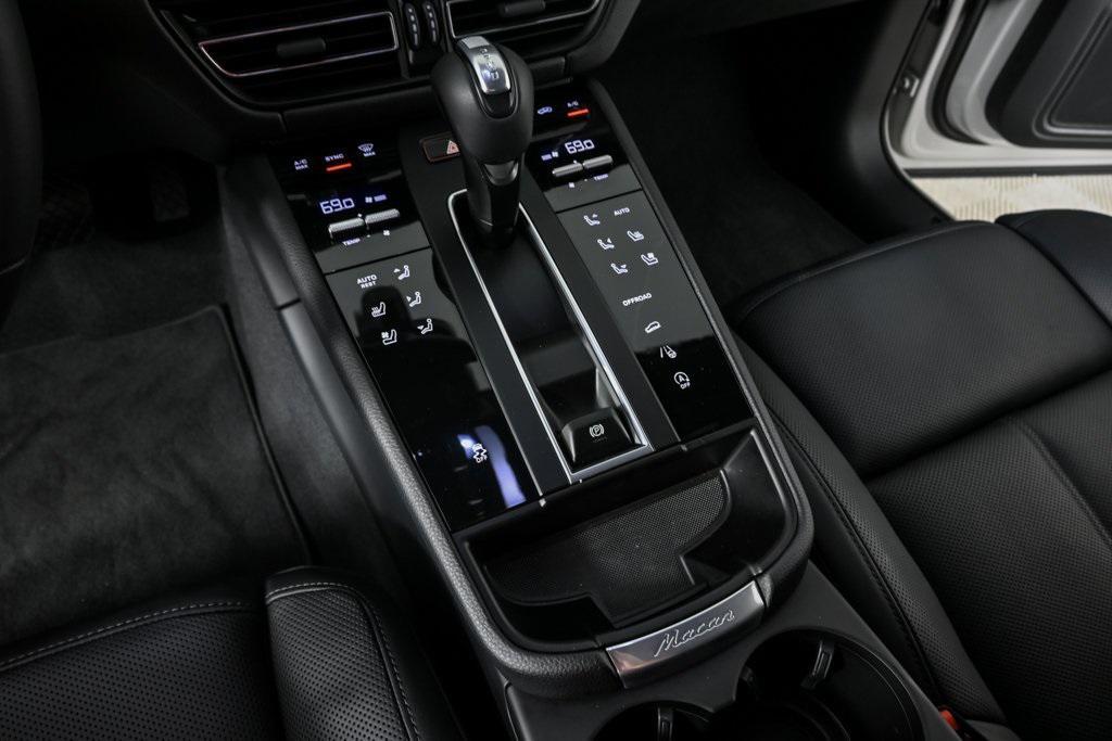 new 2025 Porsche Macan car, priced at $79,675