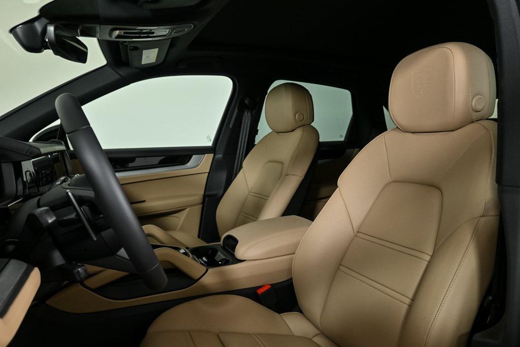 new 2025 Porsche Cayenne car, priced at $114,885