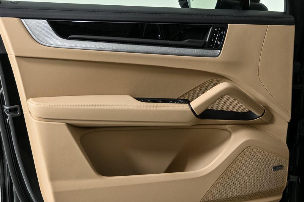 new 2025 Porsche Cayenne car, priced at $114,885