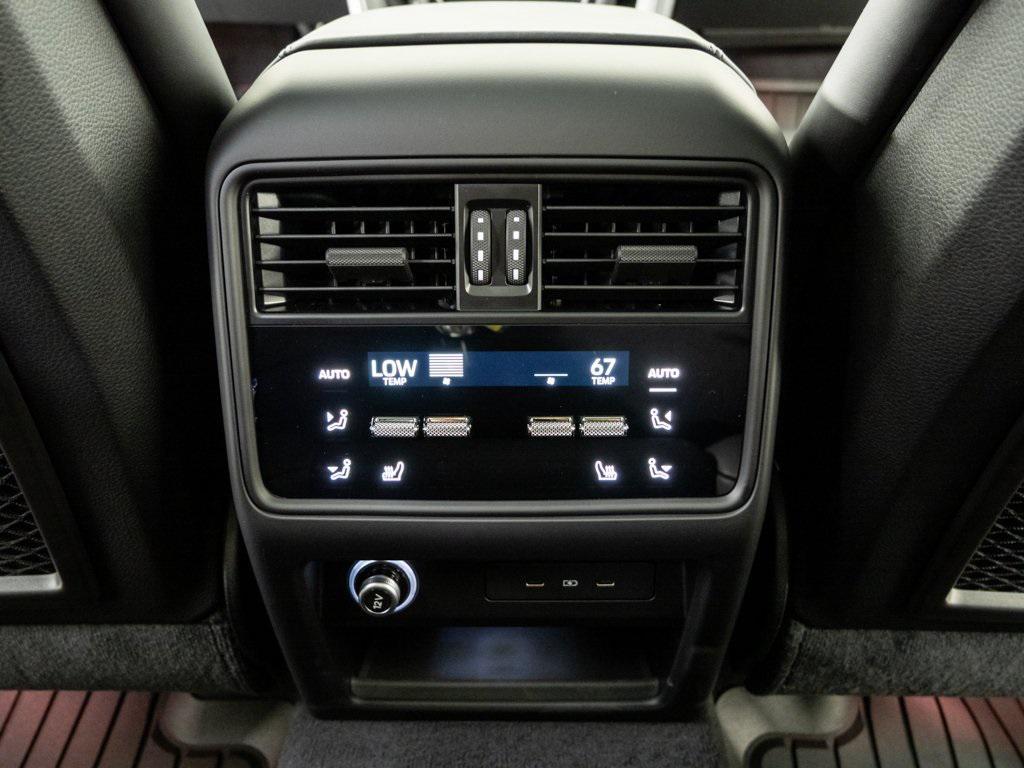 new 2025 Porsche Cayenne car, priced at $107,635