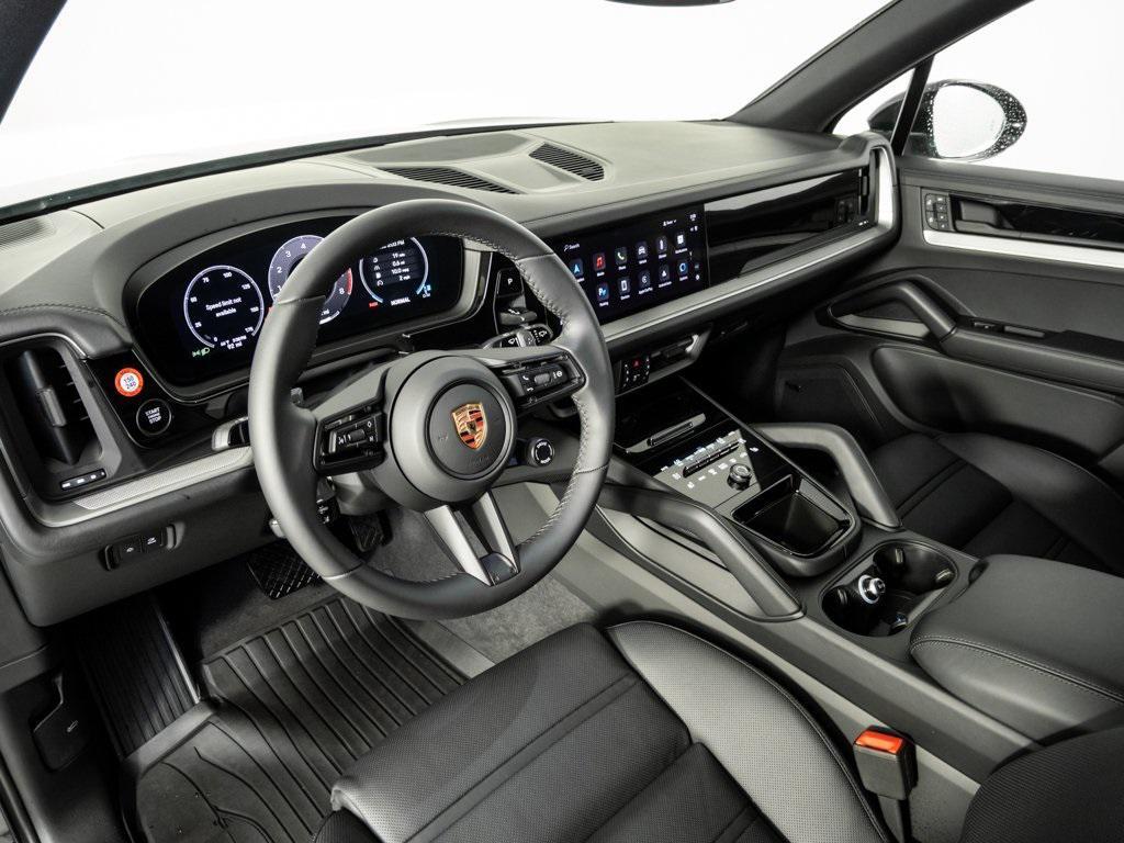 new 2025 Porsche Cayenne car, priced at $107,635