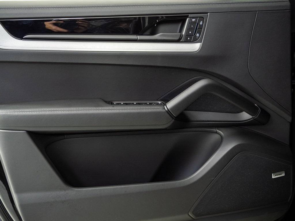 new 2025 Porsche Cayenne car, priced at $107,635