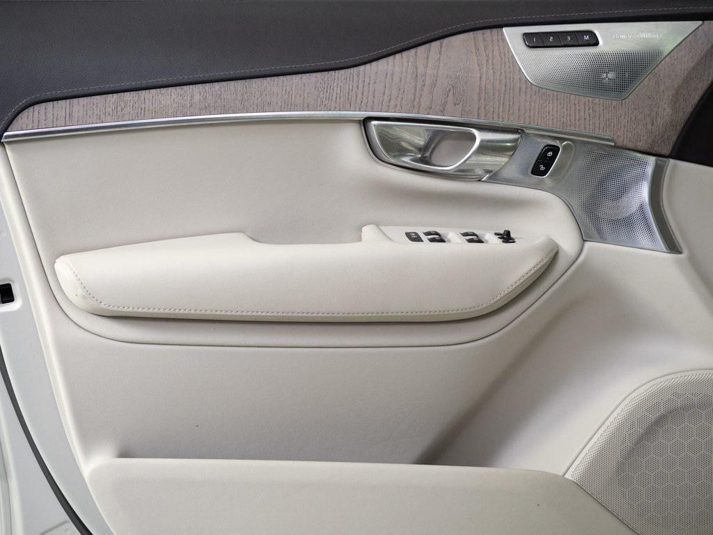 used 2021 Volvo XC90 car, priced at $29,771