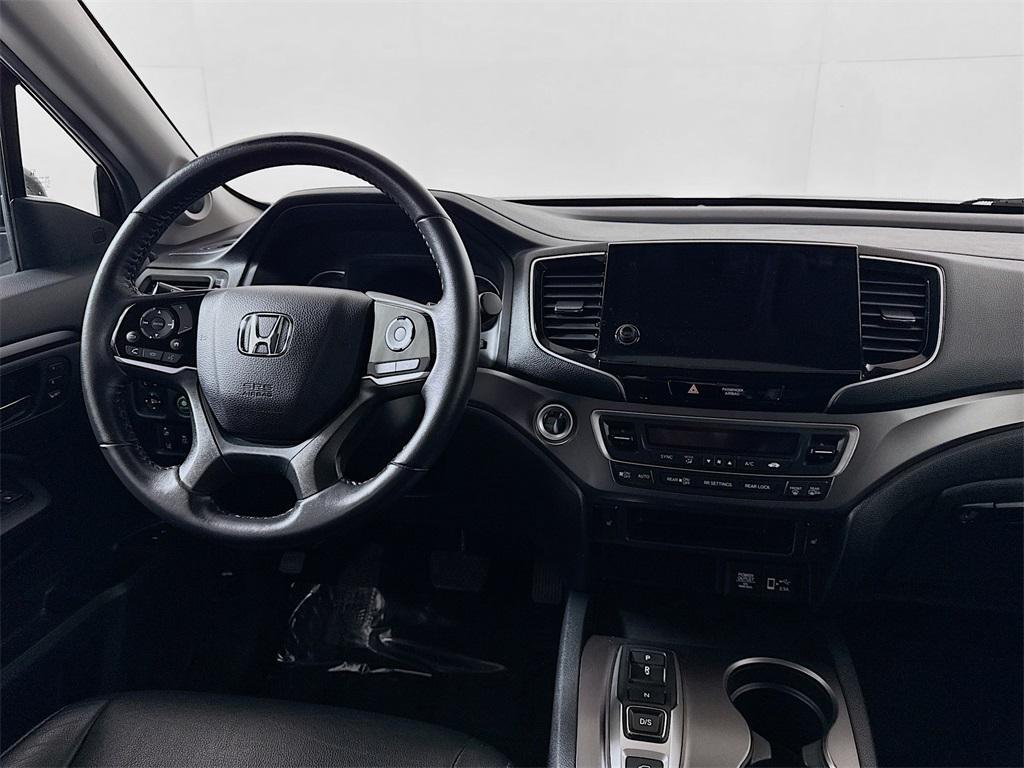 used 2022 Honda Pilot car, priced at $29,497