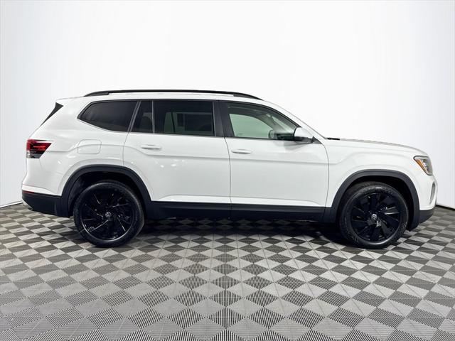new 2025 Volkswagen Atlas car, priced at $45,616