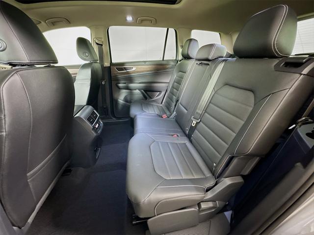 new 2025 Volkswagen Atlas car, priced at $48,828
