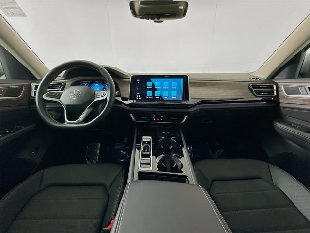 new 2025 Volkswagen Atlas car, priced at $48,828